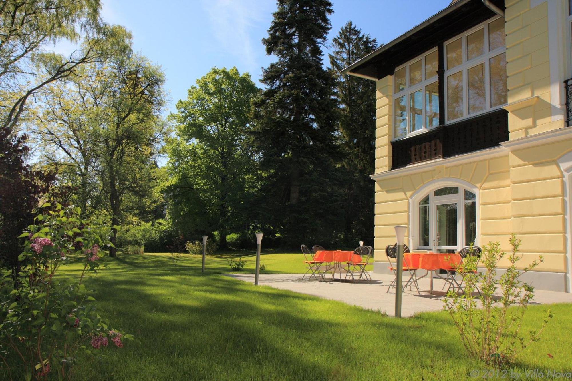 Villa Nova - Hotel Garni Waidhofen an der Ybbs Bagian luar foto